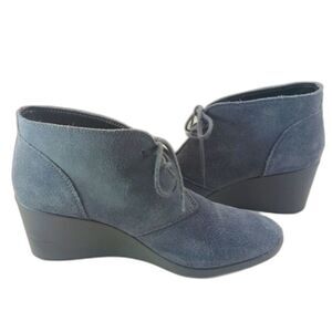 Crocs Womans Leigh Suede Wedge Bootie Gray Women 10 Lace-up 2.5 inch Heel.......